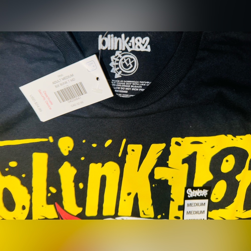 Mens Brand New Blink 182 Band Tee - Picture 2 of 4